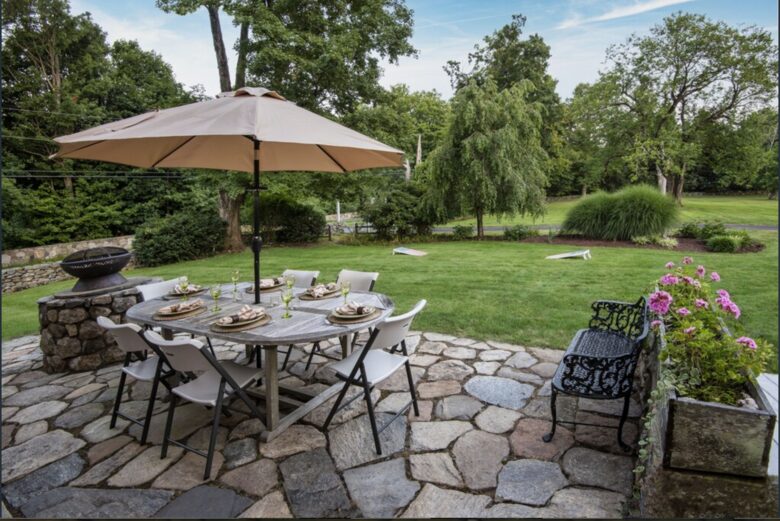 Elegant Country Estate - Newtown, Connecticut