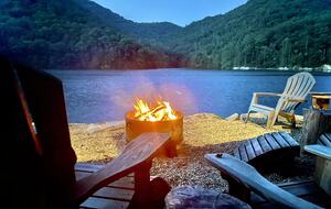 Private Outdoor Lakefron Sitting Area