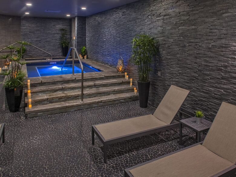 Grand Colorado on Peak 8 — 2 Bedroom Ski-in/Ski-out - Breckenridge, Colorado