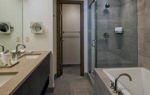 Grand Colorado on Peak 8 | 2-Bedroom Getaway in Breckenridge - Breckenridge, Colorado