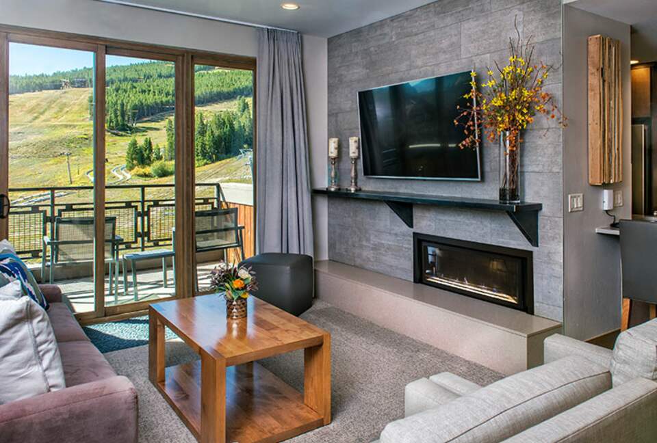 Grand Colorado on Peak 8 | 2-Bedroom Getaway in Breckenridge - Breckenridge, Colorado