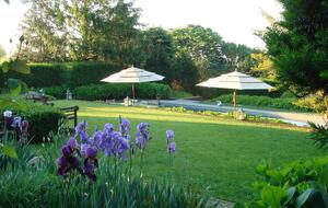 Southampton Retreat with private beach - Southampton, New York