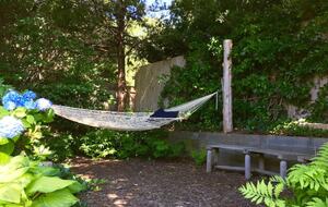 Southampton Retreat with private beach - Southampton, New York