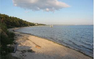Southampton Retreat with private beach - Southampton, New York