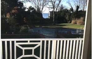 Southampton Retreat with private beach - Southampton, New York