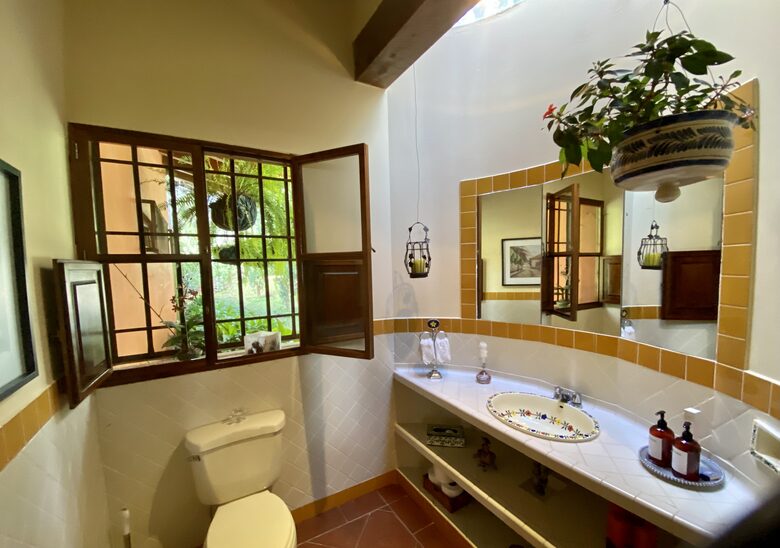 GUEST BATH