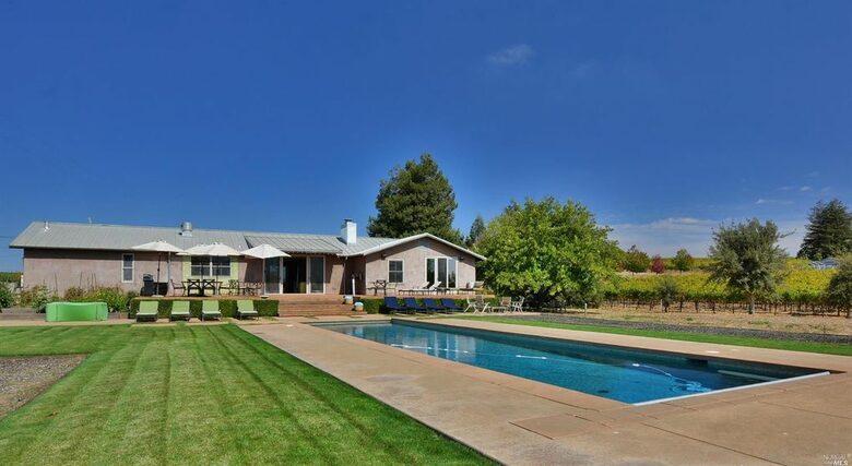 Napa Valley Wine Country Retreat with Pool & Pickleball Court - Napa, California