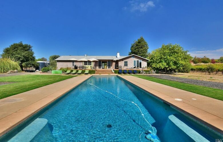 Napa Valley Wine Country Retreat with Pool & Pickleball Court - Napa, California