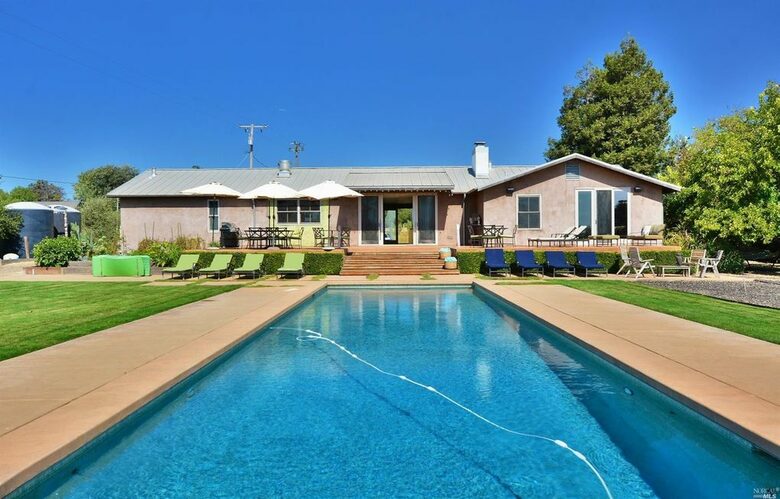 Napa Valley Wine Country Retreat with Pool & Pickleball Court - Napa, California