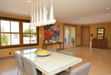 Napa Valley Wine Country Retreat with Pool & Pickleball Court - Napa, California