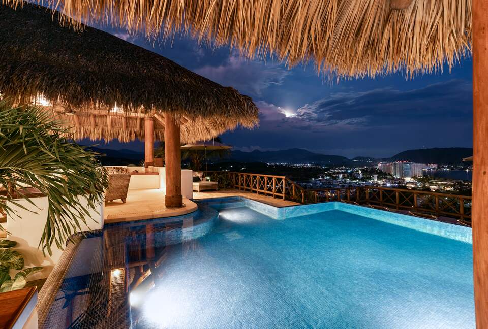 Mirador 13 - Ixtapa Zihuatanejo, Mexico