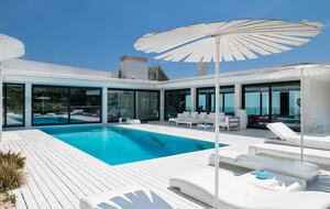 Ibiza-style in Barcelona (R) - Badalona, Spain