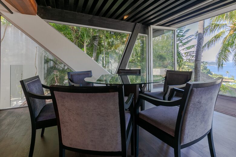 Home Exchange in Acapulco, Mexico, breakfast table