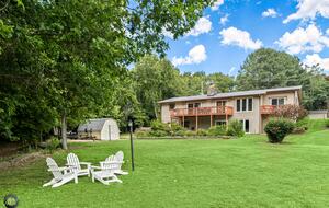Home Exchange in Bella Vista, AR, spacious yard with room for activity