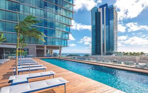 Heart of Kaka'ako Luxury Apartment - Honolulu, Hawaii