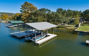 Lakefront Designer's Home on Lake LBJ - Kingsland, Texas