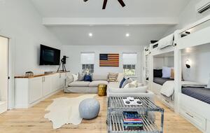 Lakefront Designer's Home on Lake LBJ - Kingsland, Texas