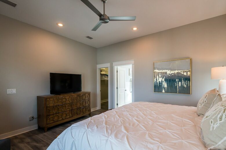 Home Exchange in Santa Rosa Beach, FL, en suite view