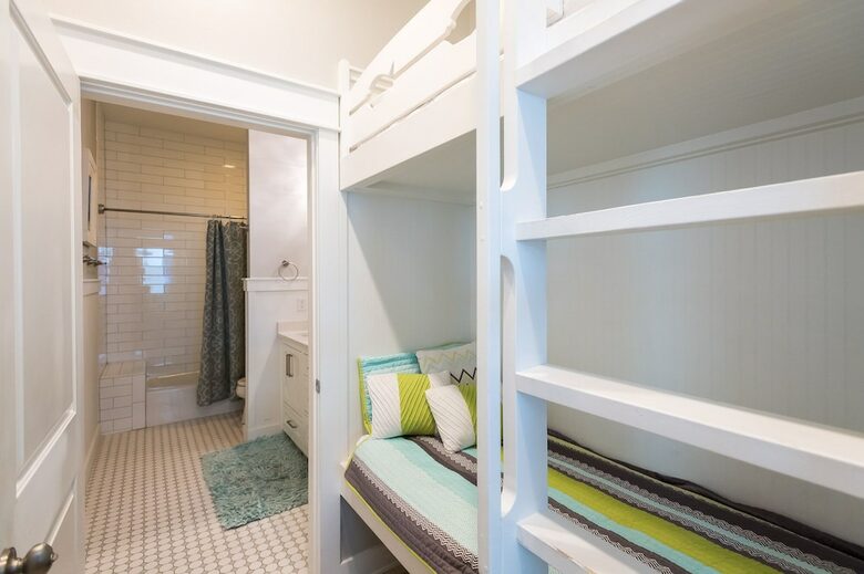 Home Exchange in Santa Rosa Beach, FL, bunk room with bathroom