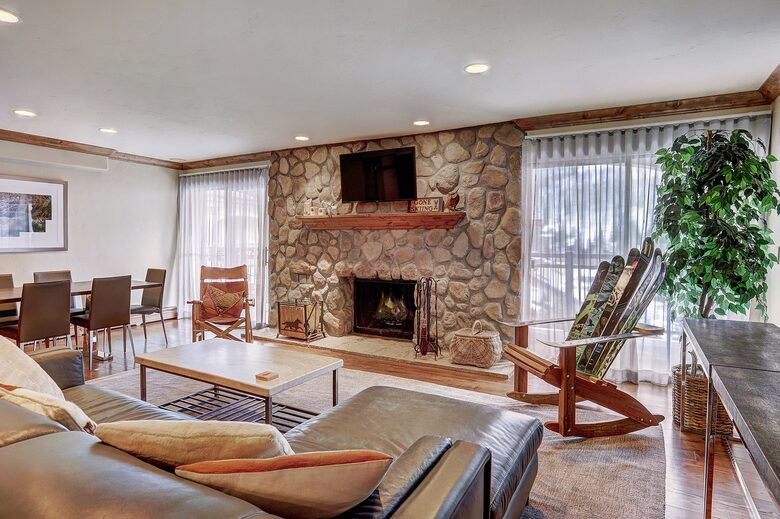 The Hythe Vail - 3 Bedroom Residence - Vail, Colorado