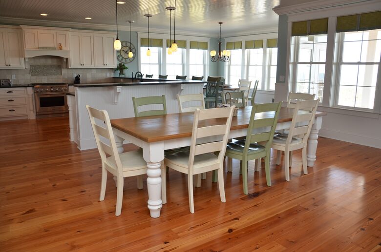 Home Exchange in Garden City, SC, dining table