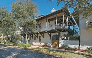 Home exchange in Rosemary Beach, FL, designer home