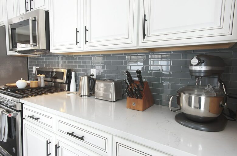 Home Exchange in Denver, CO, luxury townhome kitchen appliances