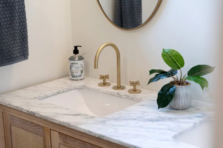 Home Exchange in Charleston, SC, bathroom details