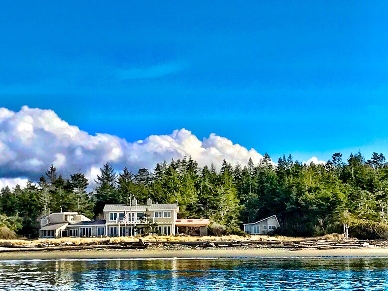 Waterfront estate