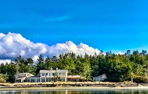 Waterfront estate