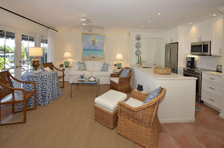 Living Room/Kitchen