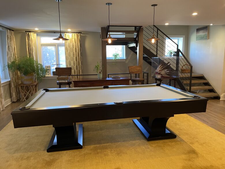 Pool table