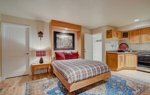 Mountain Trolley Townhouse B - Park City, Utah
