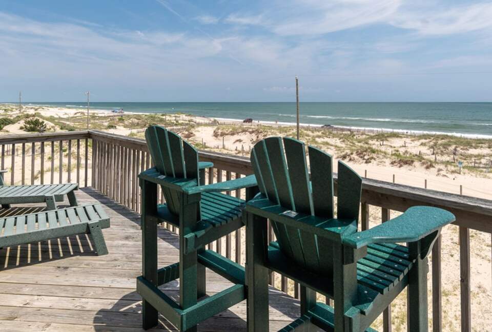 Ocean-facing deck