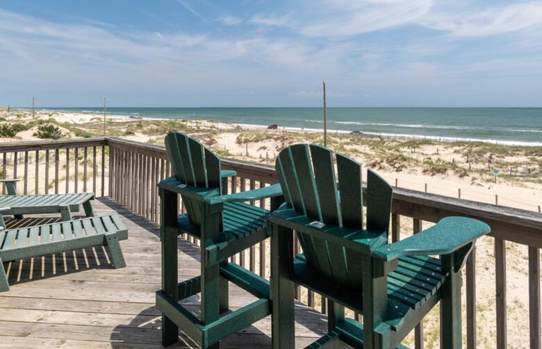 Ocean-facing deck