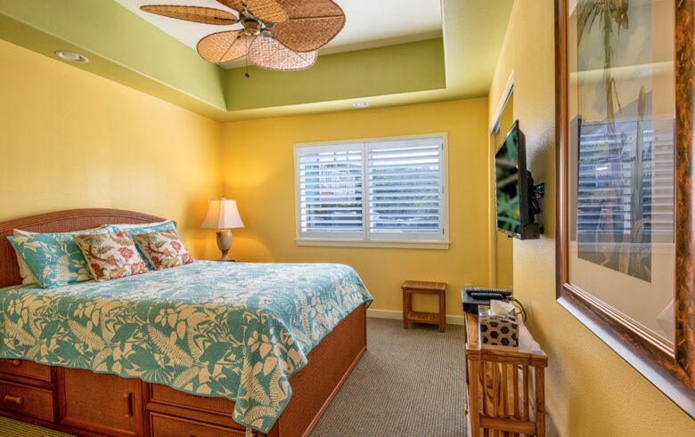 Queen Bedroom