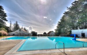 Community pool