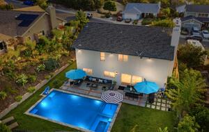 Beautiful backyard with pool