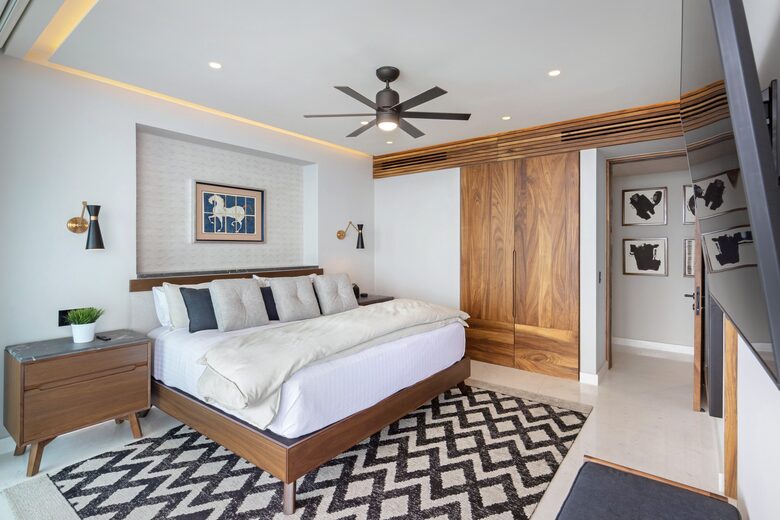 Guest room