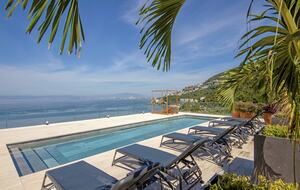 Rooftop pool