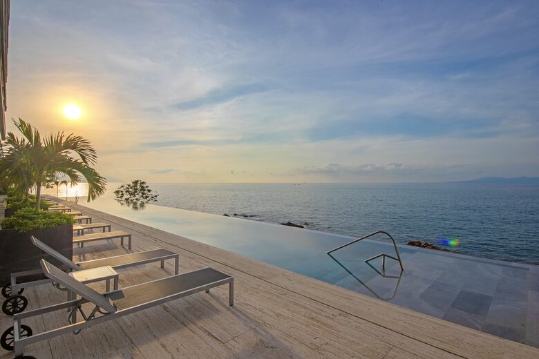 First floor pool