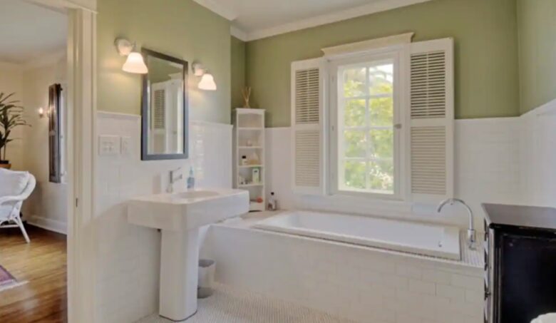 Guest bath