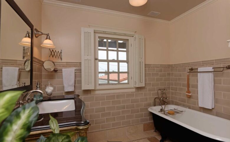 Guest bath