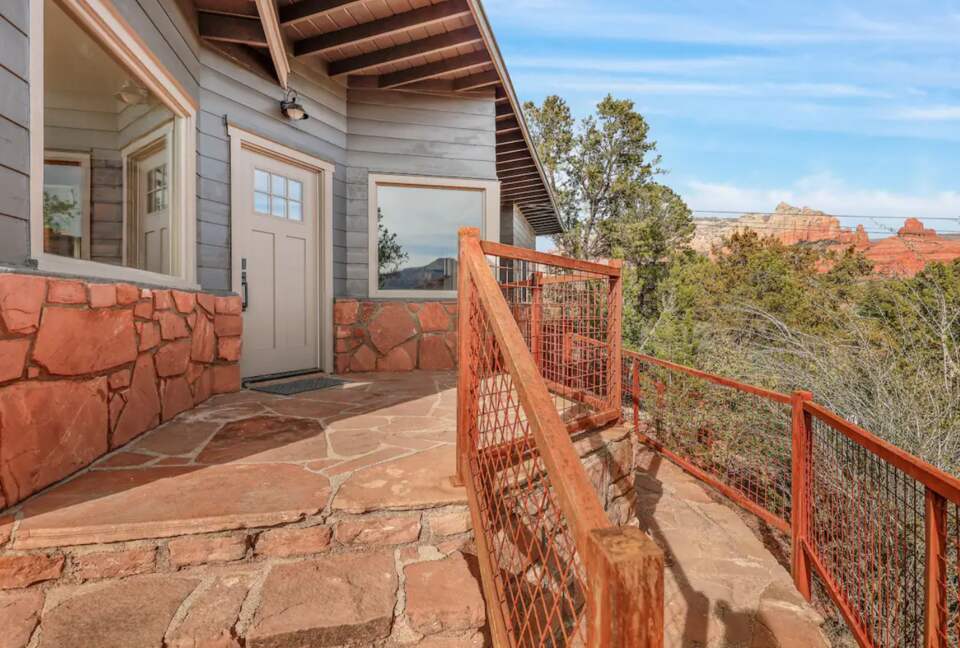 Uptown Sedona with views of red rocks