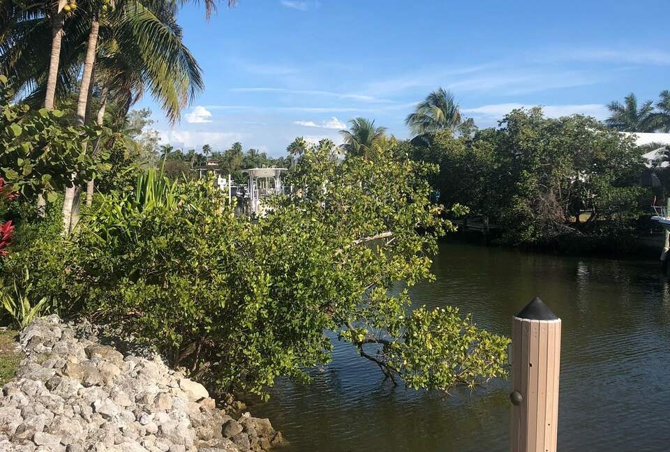 Home Exchange in Naples, FL canal views to Gulf of Mexico