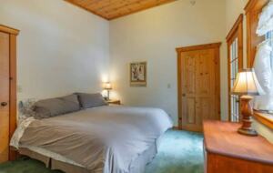 Home Exchange in Truckee, CA, guest bedroom #3 with king bed