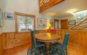 Home Exchange in Truckee, CA, cozy dining area