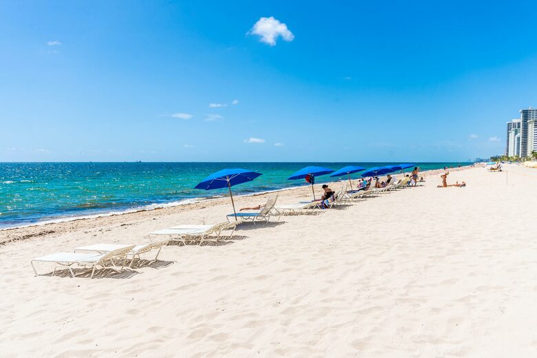 Ocean Manor Beach Condo - Fort Lauderdale, Florida