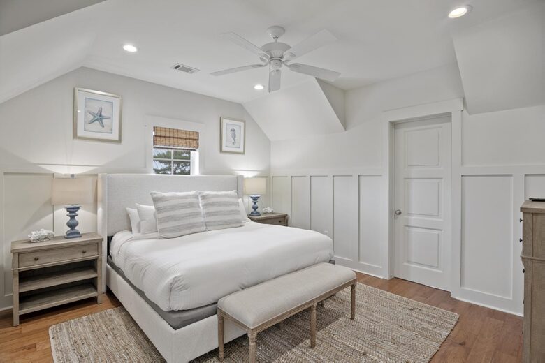 Guest bedroom