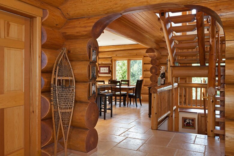 Authentic Ski-In/Out Whistler Chalet - Whistler, Canada